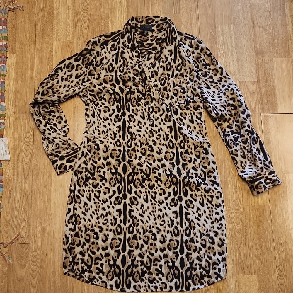 The Limited leopard print shift dress sz small